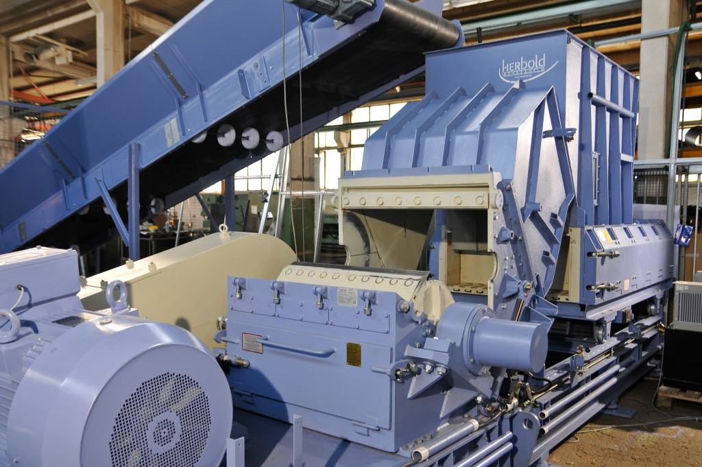 Herbold HGS guillotine cutting machine
