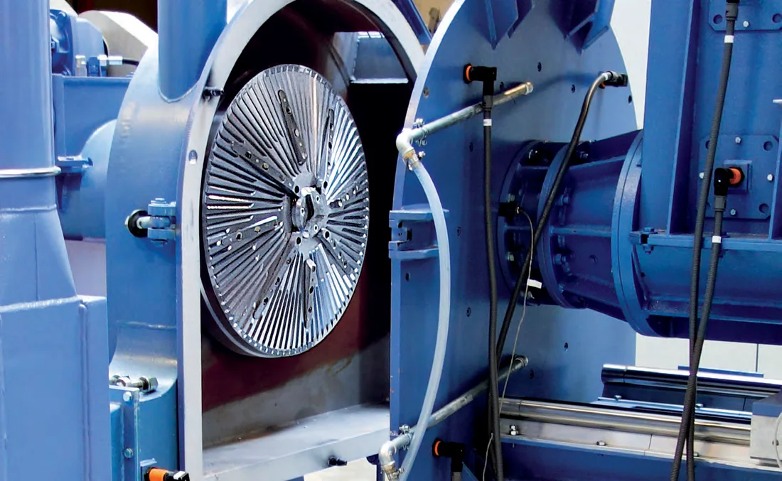Plastcompactor drive and compacting unit