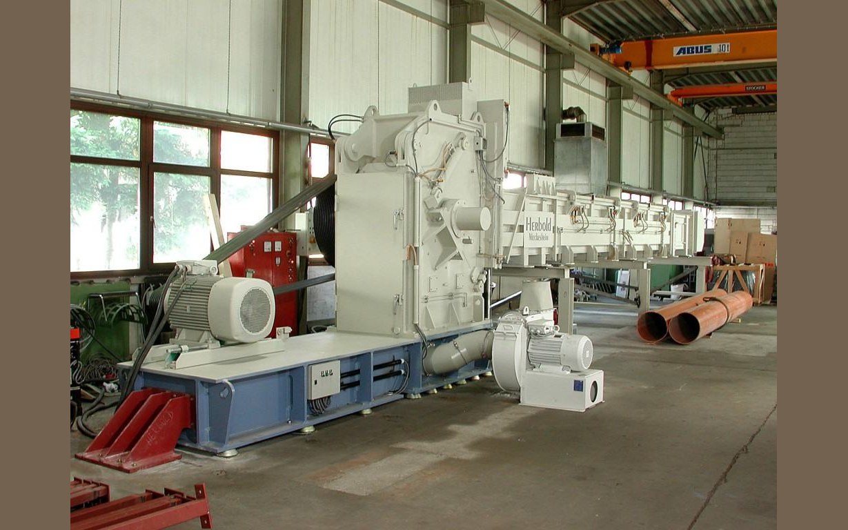 Herbold SMR large pipe granulator