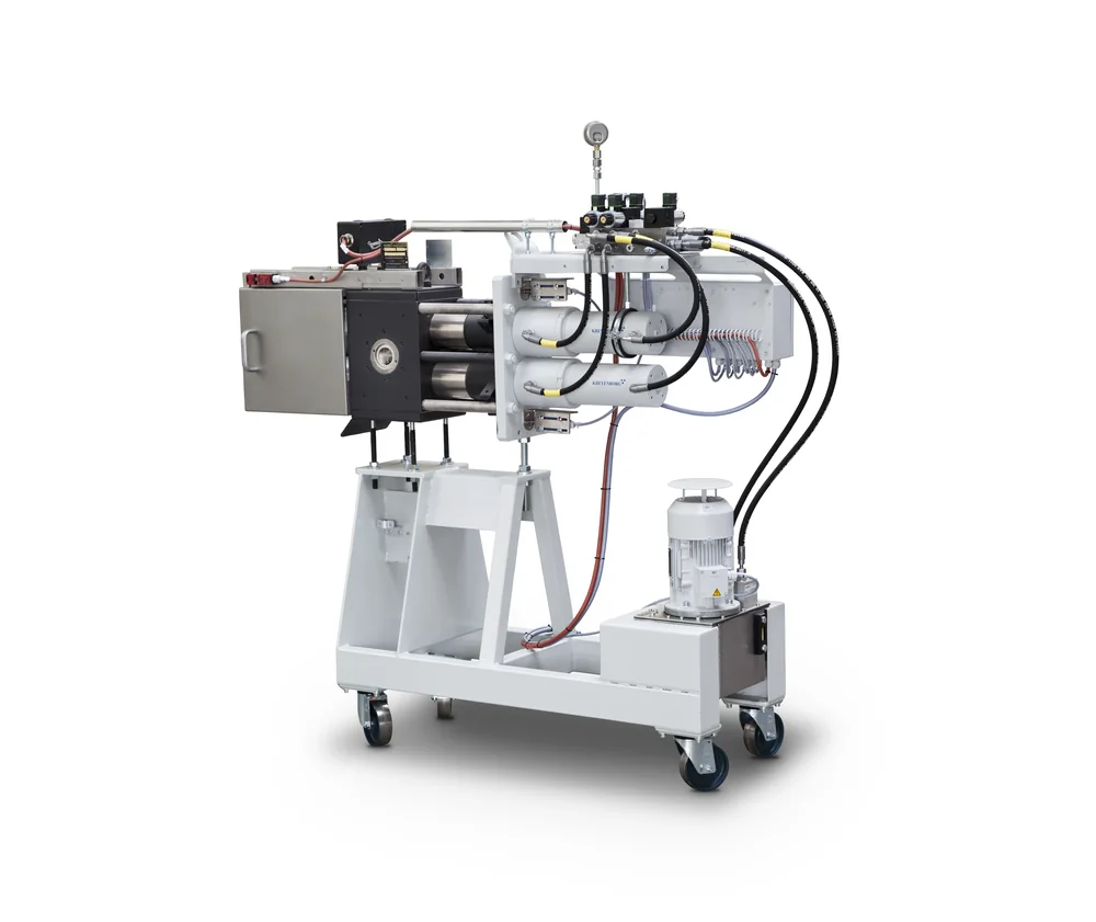 Double-piston screen changer