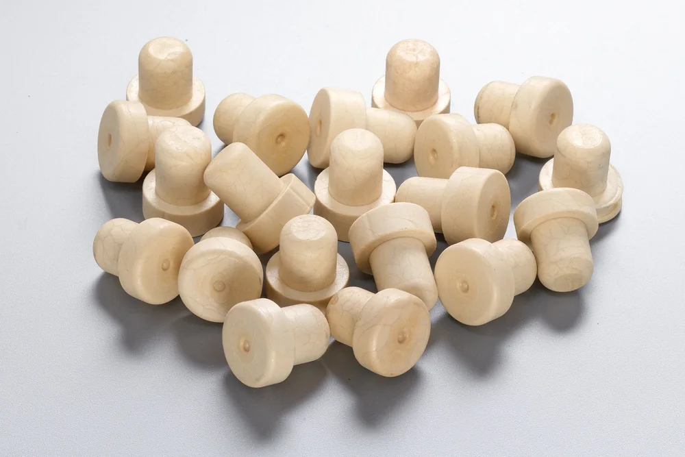 PE compound bottle closures