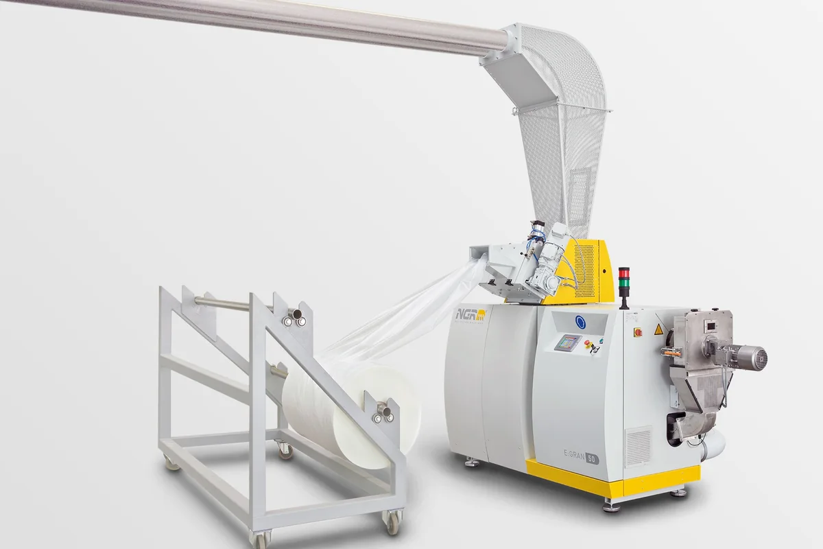 Feed-in via air separator
