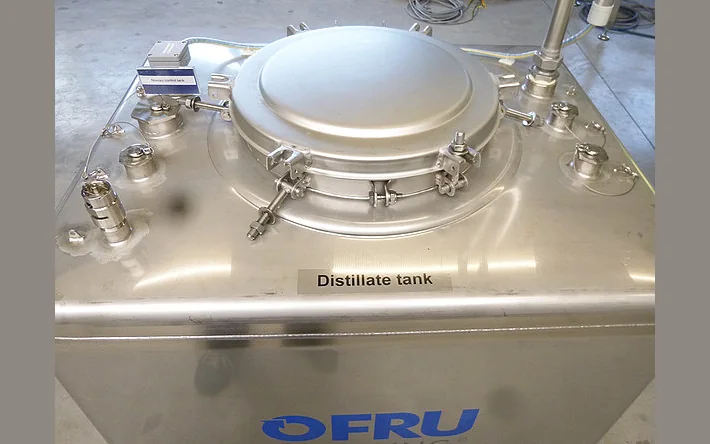 Stainless steel distillate tank