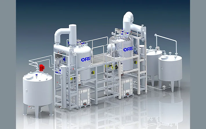 High-capacity solvent reclaiming plant